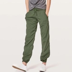 Lululemon dance studio Mid-rise jogger Olive